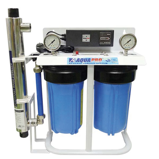 Double purificateur d'eau avec ultrafiltration des bactéries